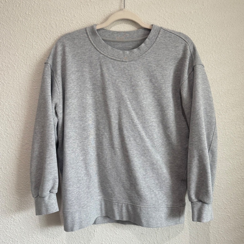 Lululemon Heathered Grey Relaxed‎ Crewneck Sweatshirt Pullover Womens Medium